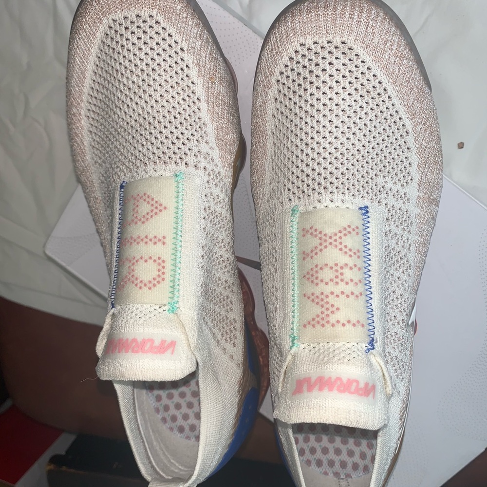 Nike Air Vapormax flyknit2  9.5
